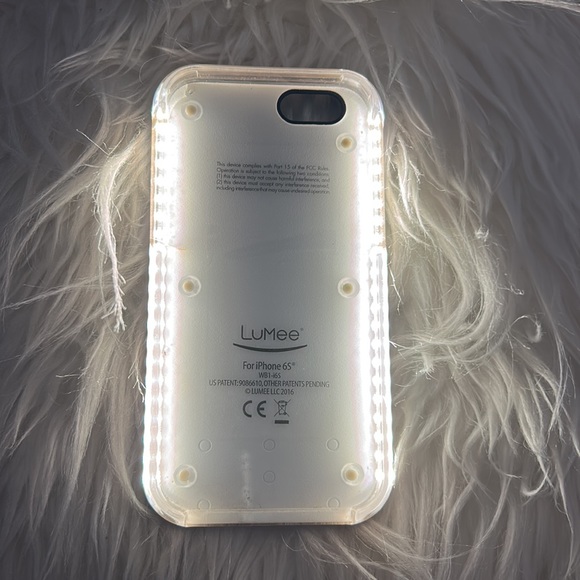 Lumee iPhone 6s Light Up Case - Picture 3 of 4